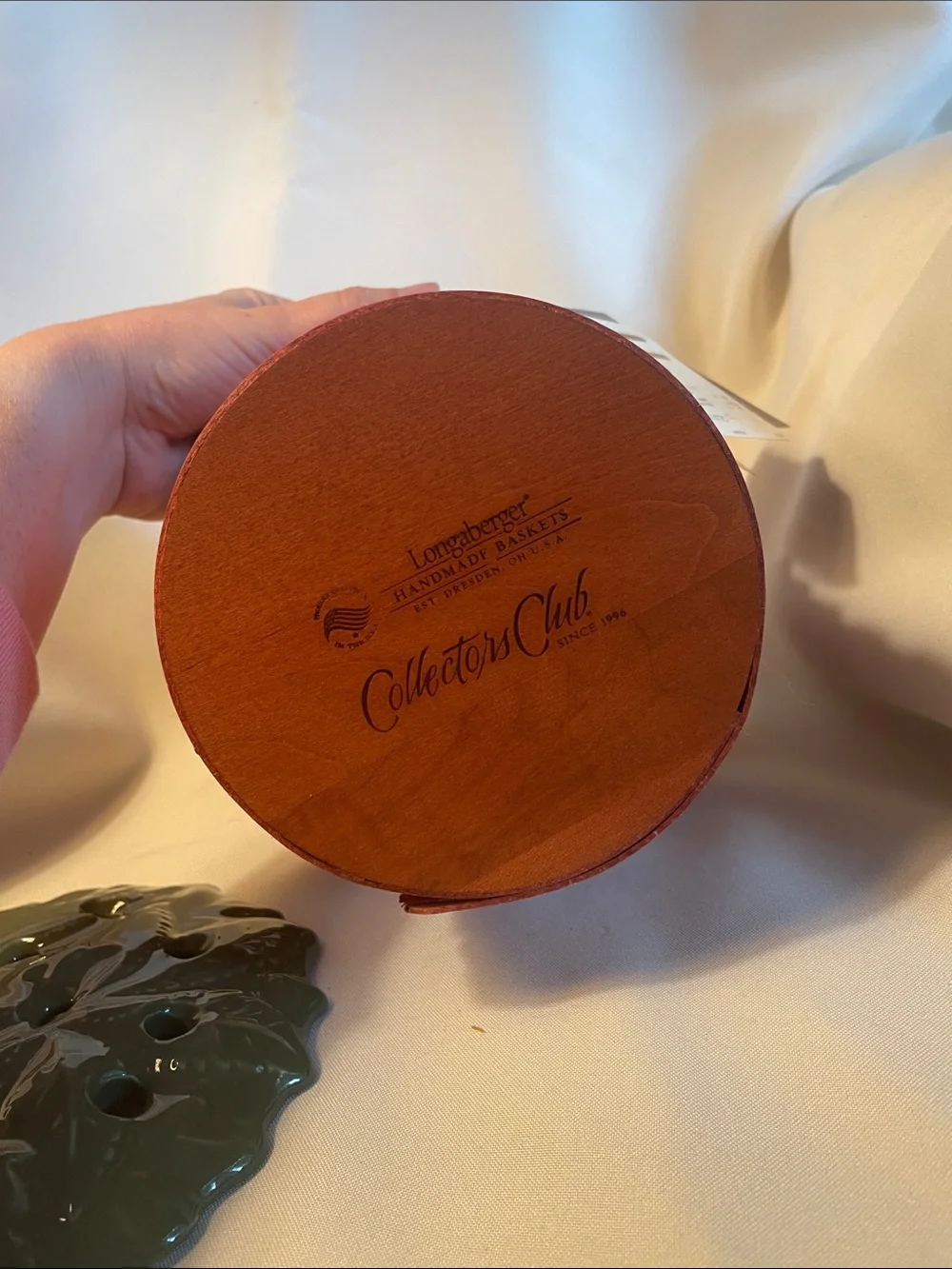 Longaberger collectors club Clay pot basket missing plate